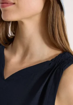 Top mit Split Neck in Unifarbe