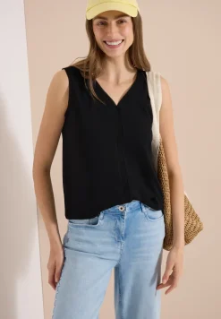 Top mit V-Neck und Crochet-Tape