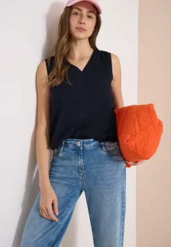 Top mit V-Neck und Crochet-Tape