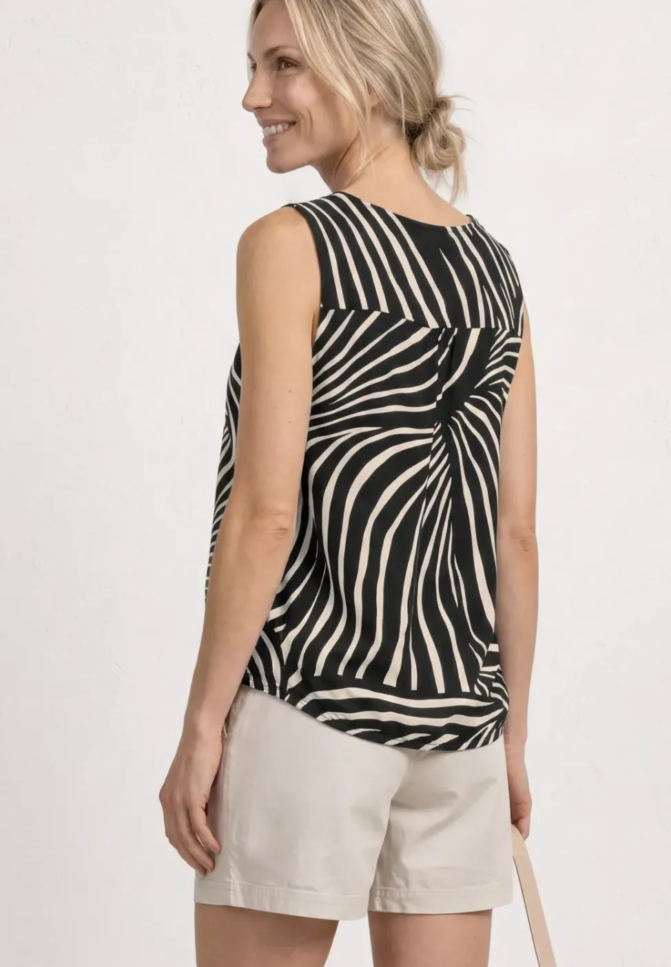 Top mit V-Neck und Elastiksaum