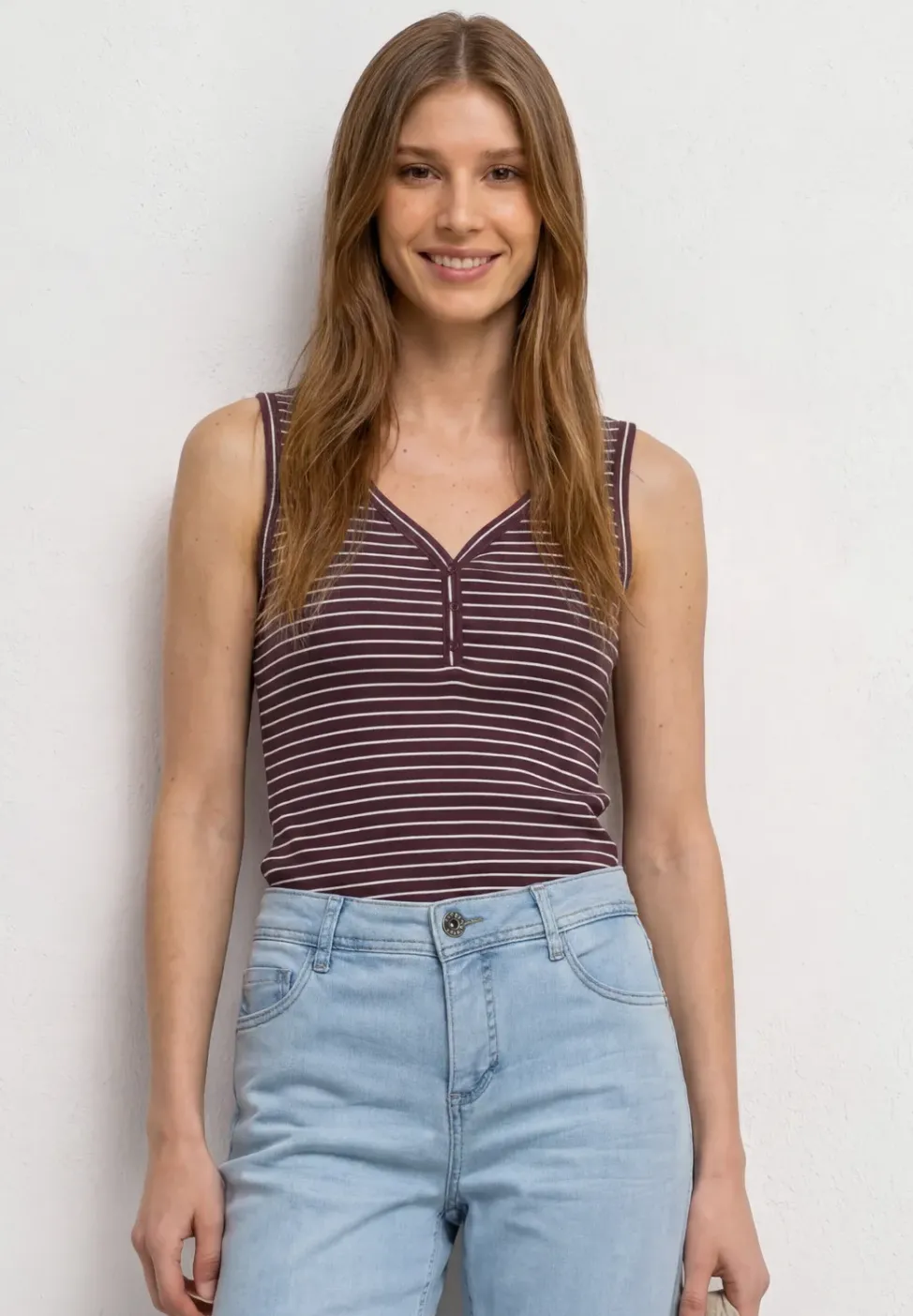 Top mit V-Neck und Streifen