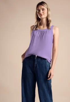 Top im Materialmix