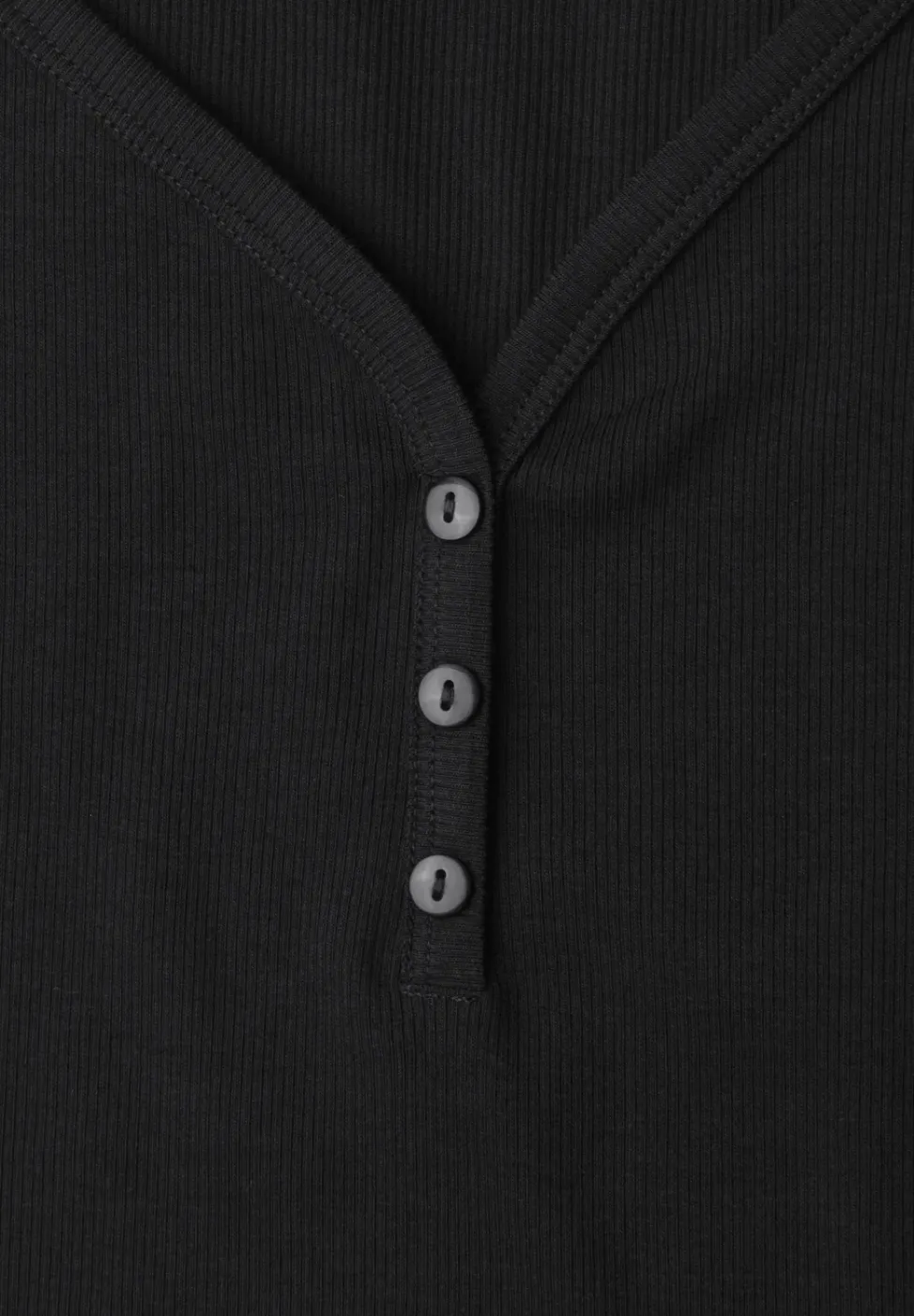 Top in Rippstruktur mit V-Neck