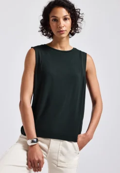 Top mit Chiffondetails