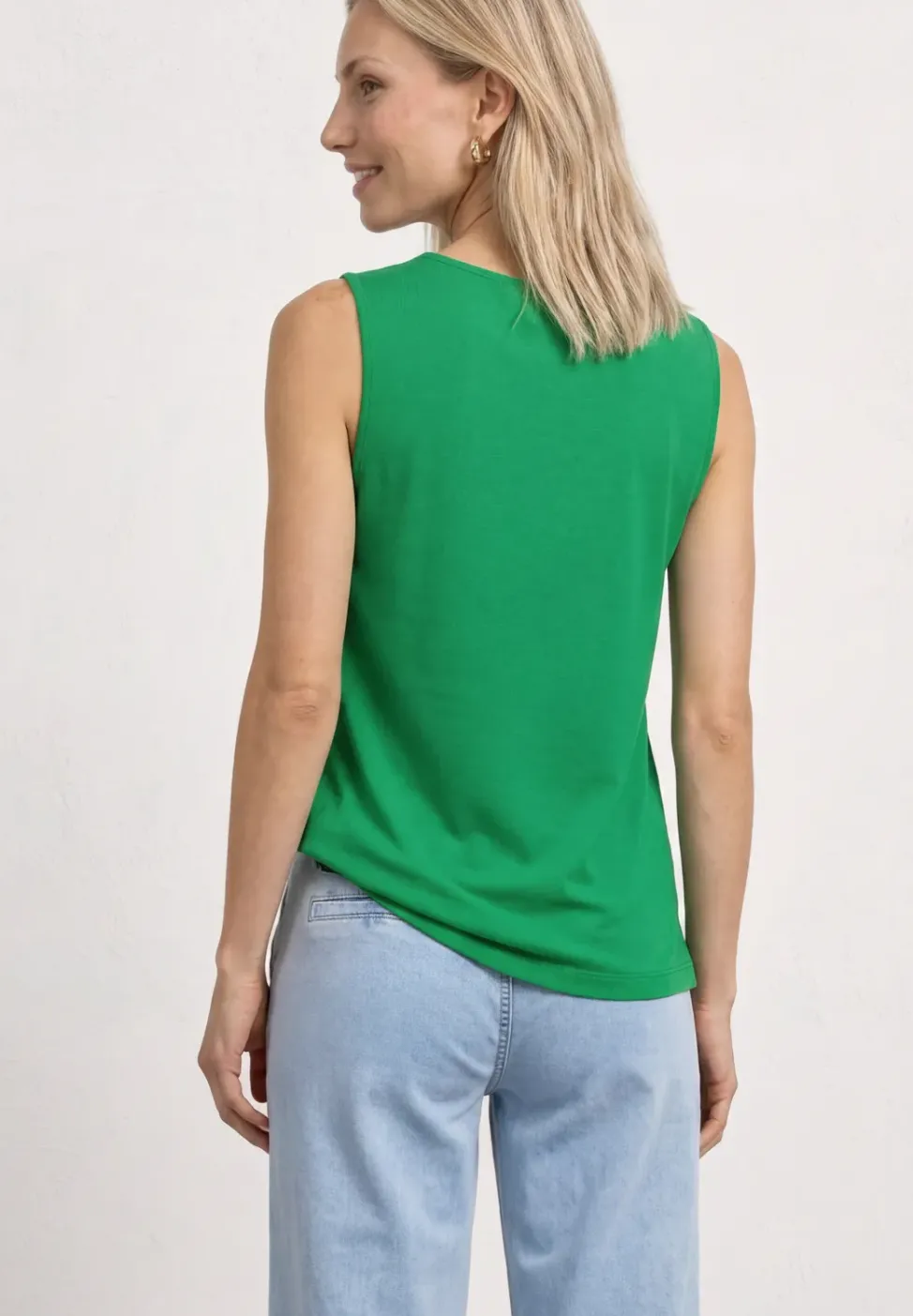 Top mit Rundhals und Cut-Out-Detail
