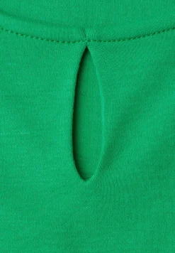 Top mit Rundhals und Cut-Out-Detail