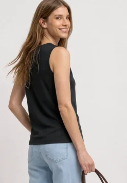 Top mit Rundhals und Cut-Out-Detail