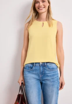 Top mit Rundhals und Cut-Out-Detail