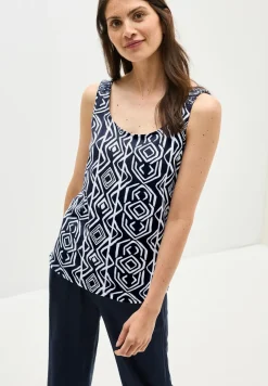 Top mit Smok-Details