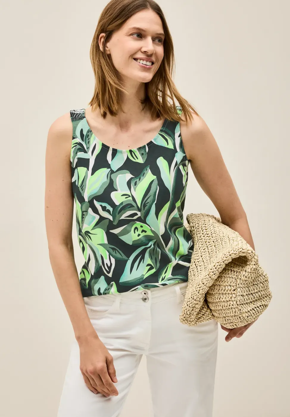 Top mit Smok-Details