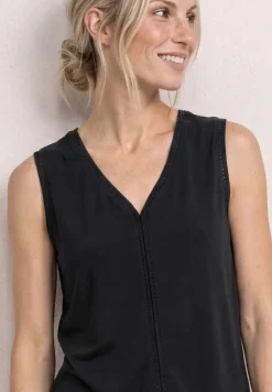 Top mit V-Neck und Crochet-Tape