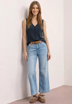 Top mit V-Neck und Crochet-Tape