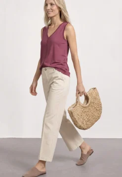 Top mit V-Neck und Crochet-Tape