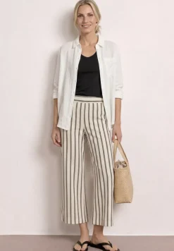 Top mit V-Neck und Deko-Detail