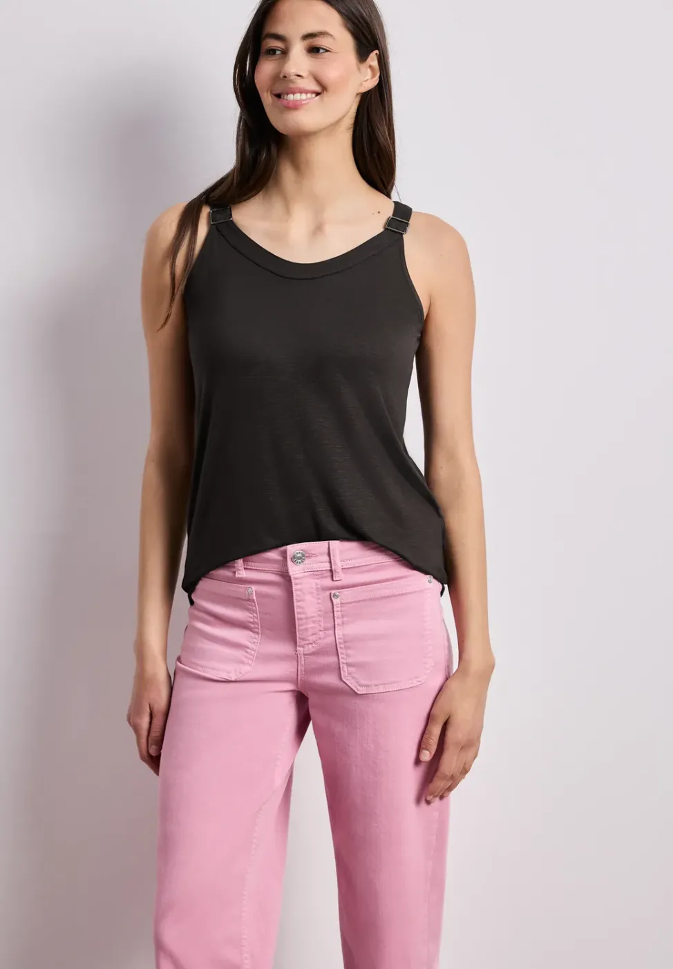 Top mit V-Neck und Deko-Detail