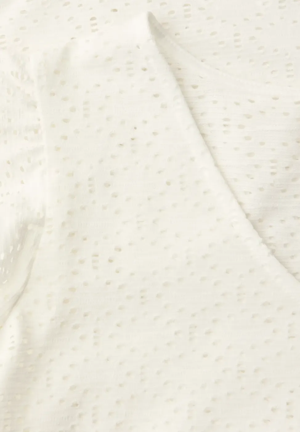 Top mit V-Neck und Lochspitze