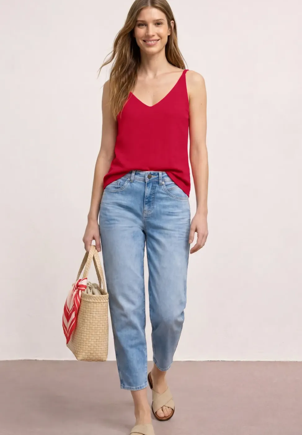 Top mit V-Neck und Strukturmix