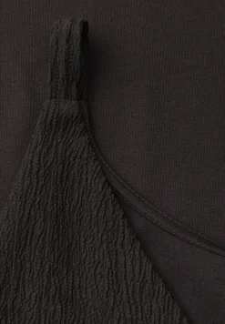 Top mit V-Neck und Strukturmix