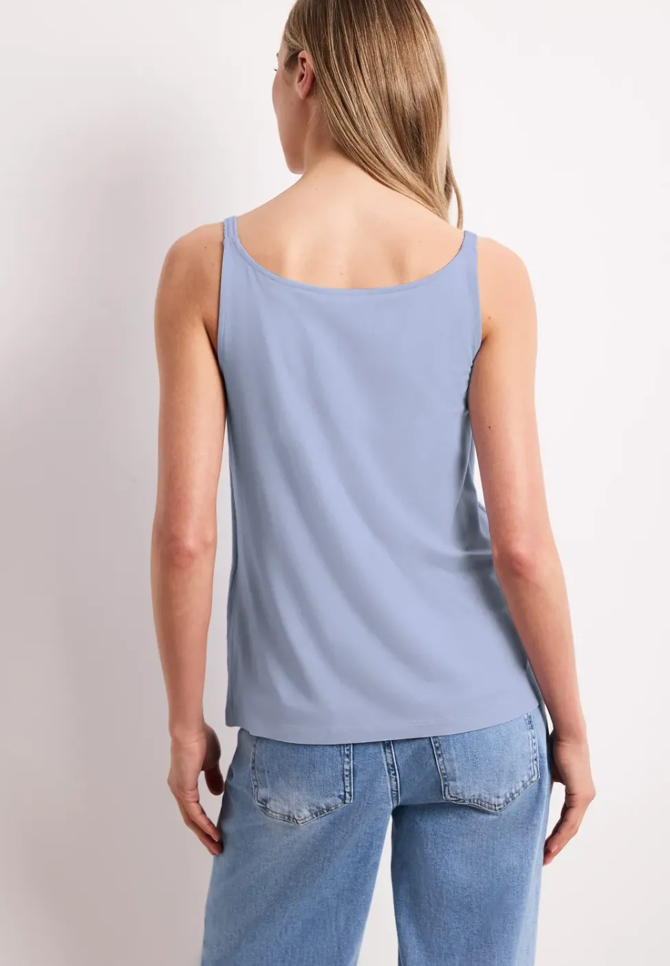 Top mit V-Neck und Strukturmix