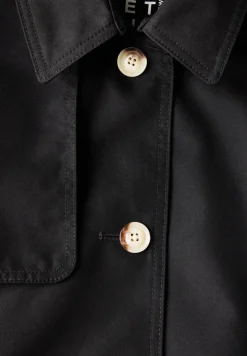Trenchcoat