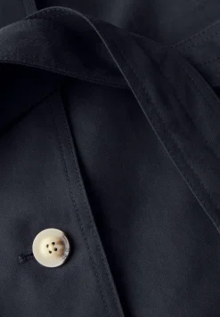 Trenchcoat