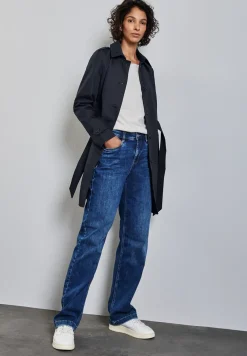 Trenchcoat