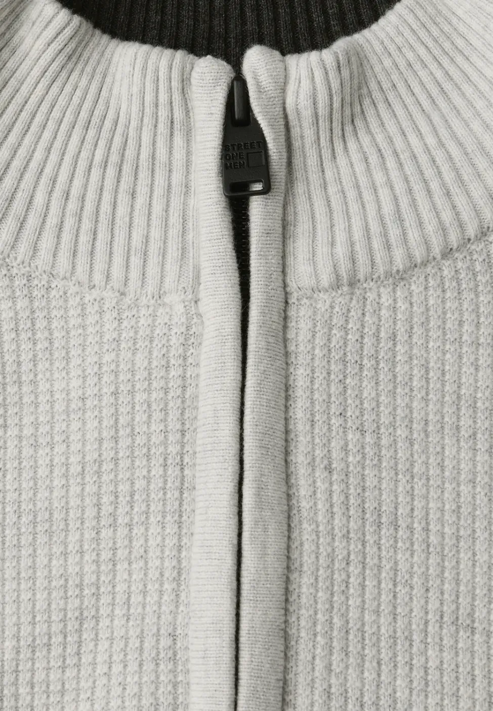 Troyer Strukturpullover