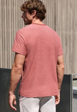 T-Shirt im Yarn Dye Streifen-Look