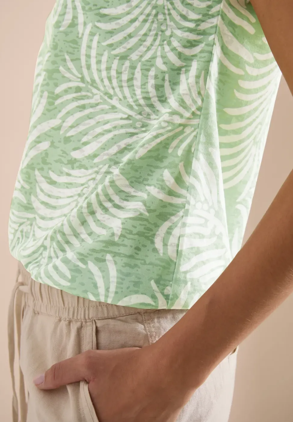 T-Shirt in Ausbrenner-Optik