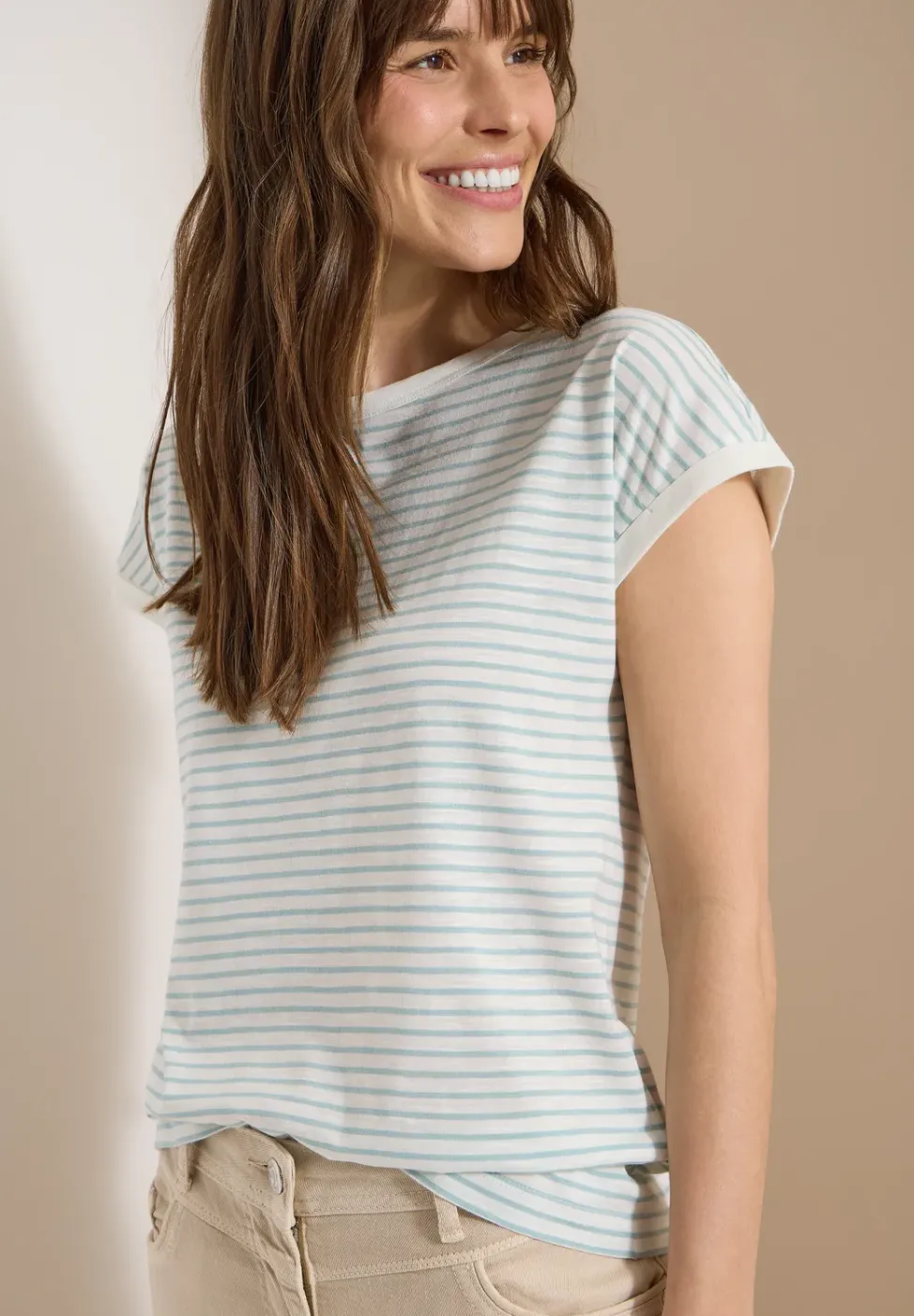 T-Shirt mit Boat Neck und Streifen
