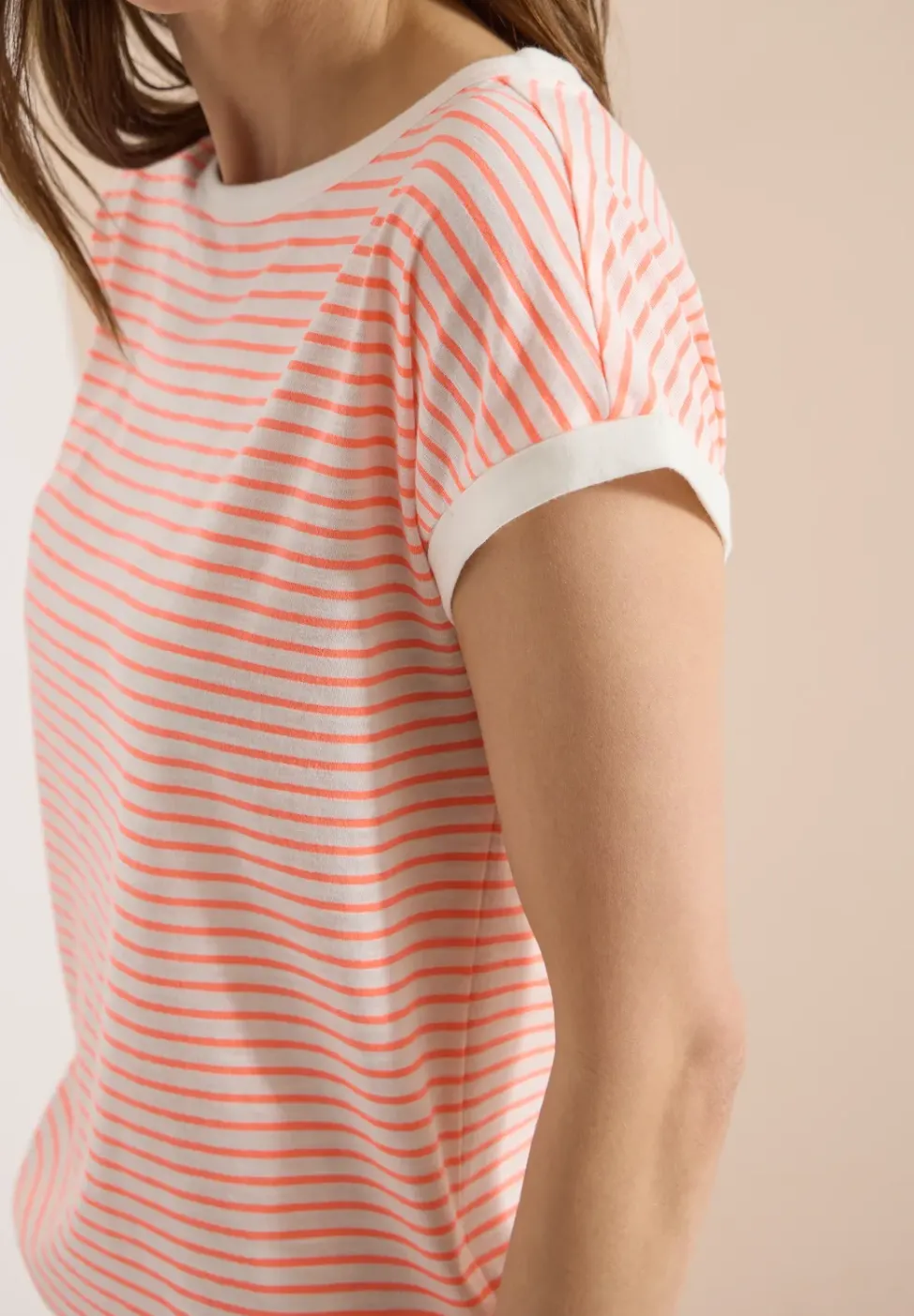 T-Shirt mit Boat Neck und Streifen