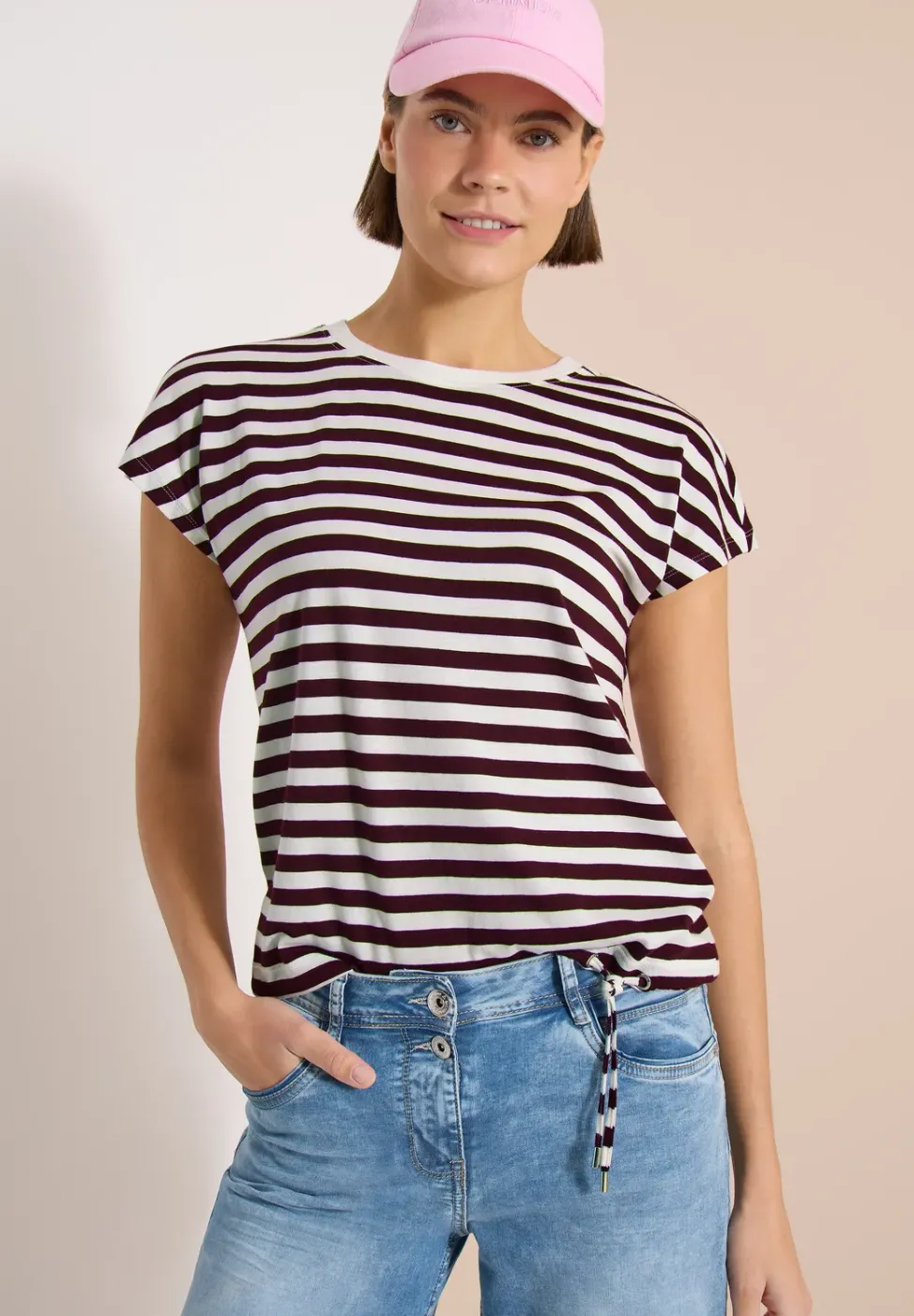T-Shirt mit Boat Neck und Streifen