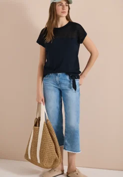 T-Shirt mit Boatneck und Mesh-Einsatz