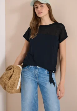 T-Shirt mit Boatneck und Mesh-Einsatz