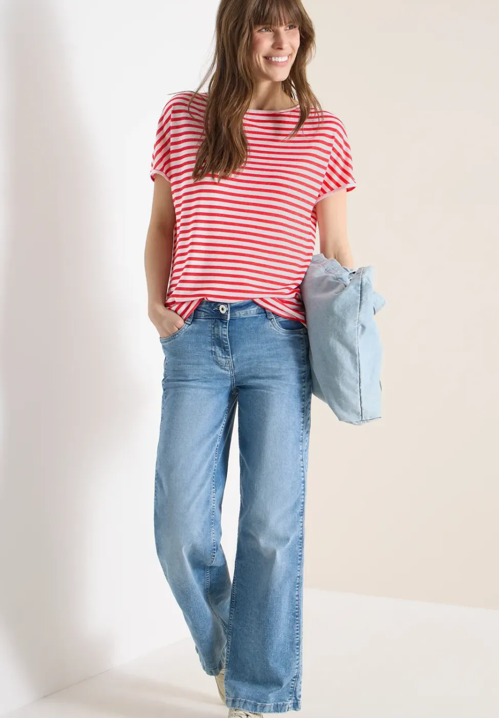 T-Shirt mit Boatneck und Streifen