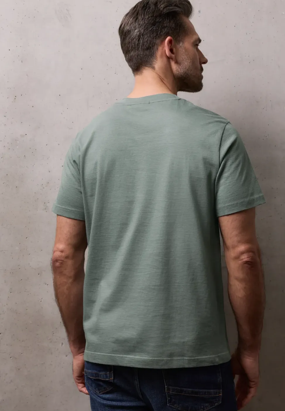 T-Shirt mit Brusttasche