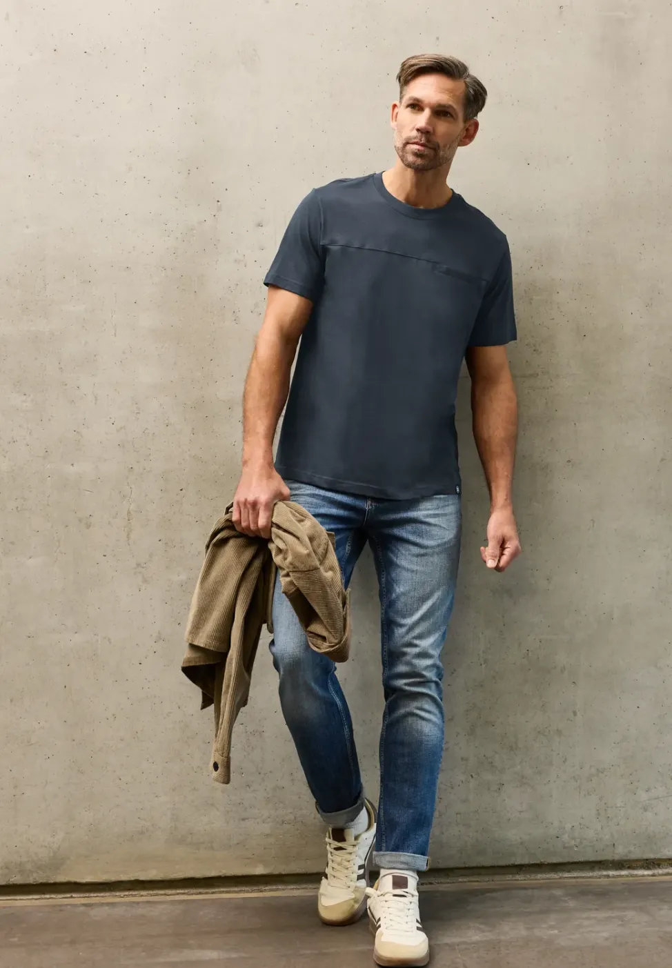 T-Shirt mit Brusttasche