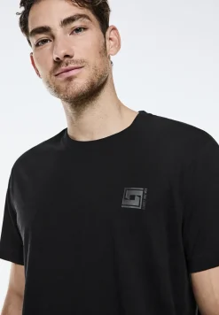 T-Shirt mit Chestartwork