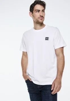 T-Shirt mit Chestartwork
