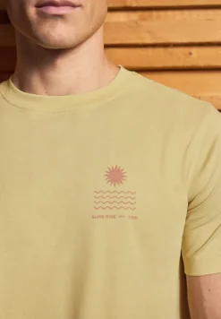 T-Shirt mit Chestprint