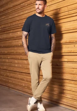 T-Shirt mit Chestprint