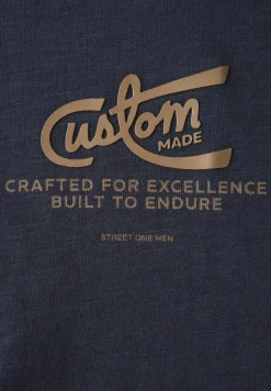 T-Shirt mit Chestprint