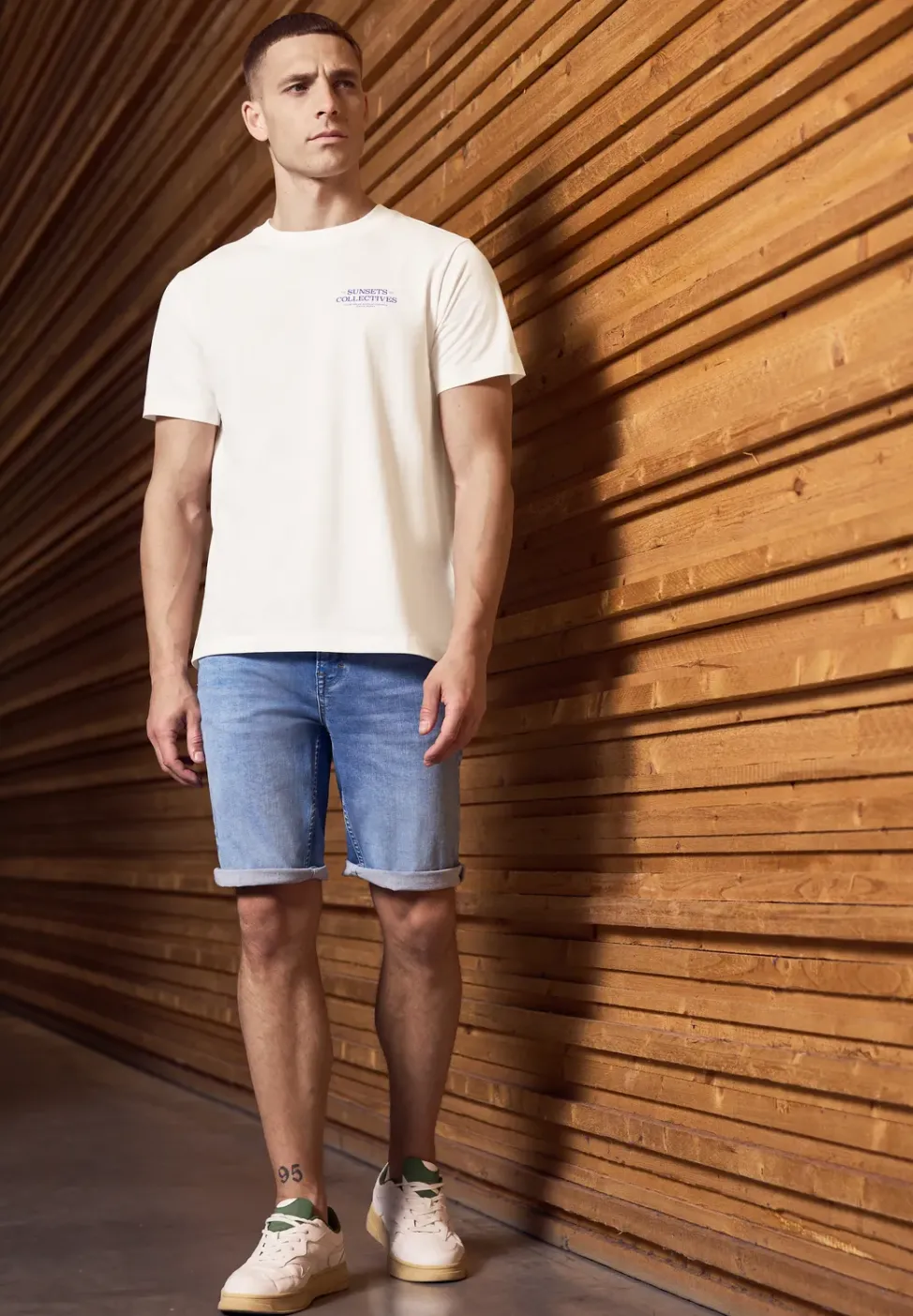 T-Shirt mit Chestprint