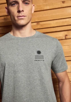 T-Shirt mit Chestprint