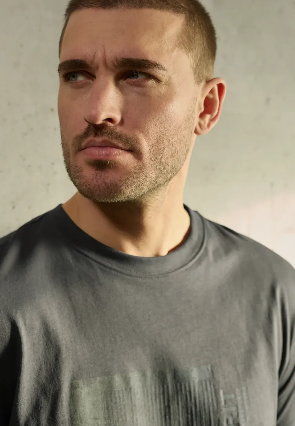 T-Shirt mit Frontprint