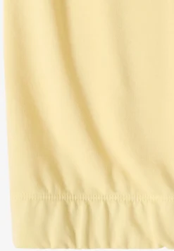 T-Shirt mit Hoodie und Printdetail