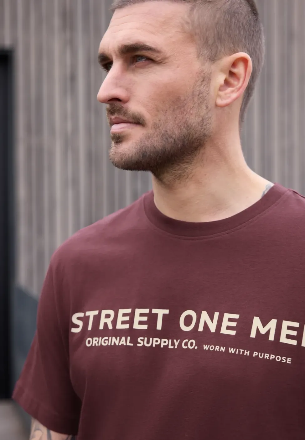 T-Shirt mit Logo-Print