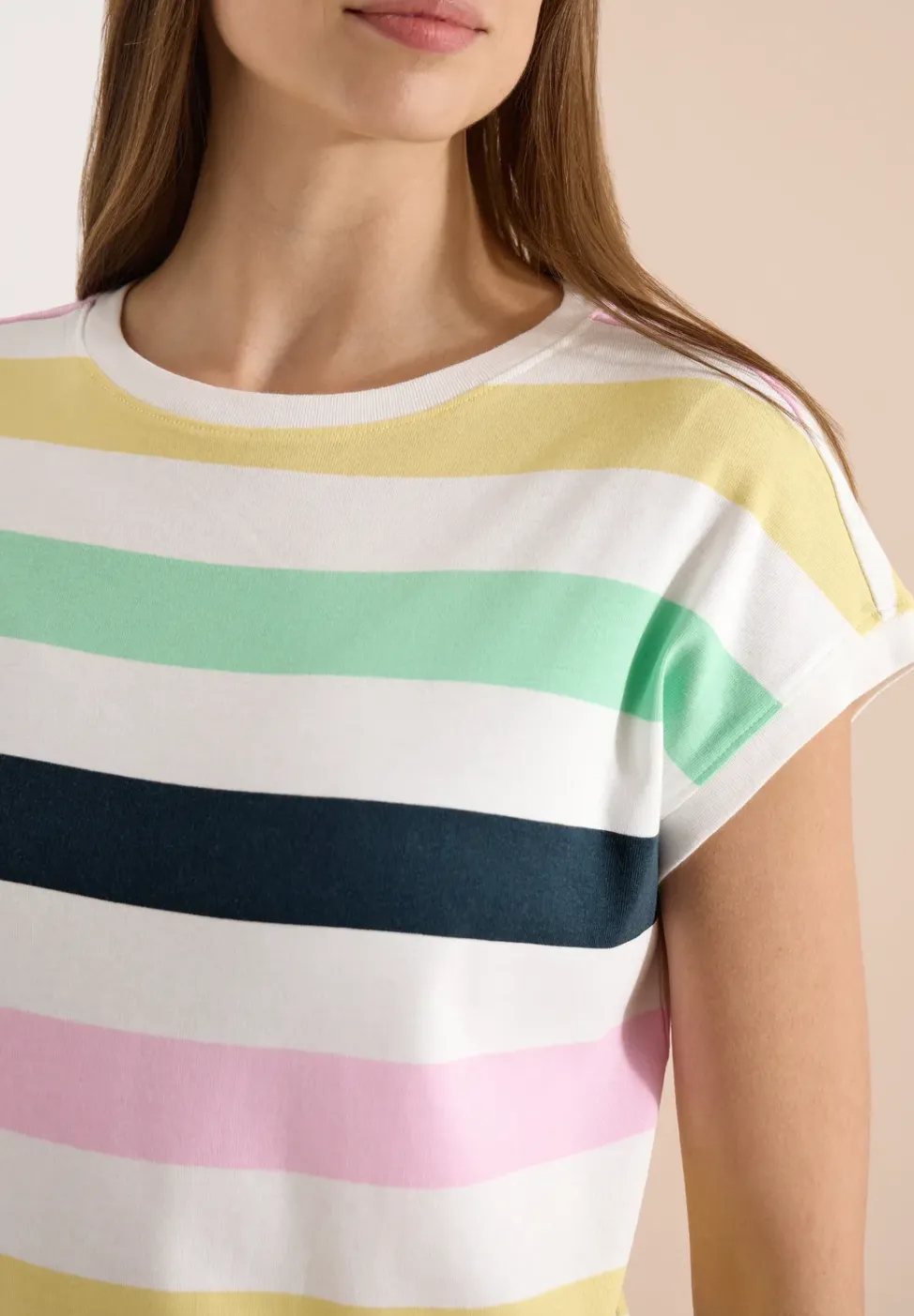 T-Shirt mit Multicolor Streifen