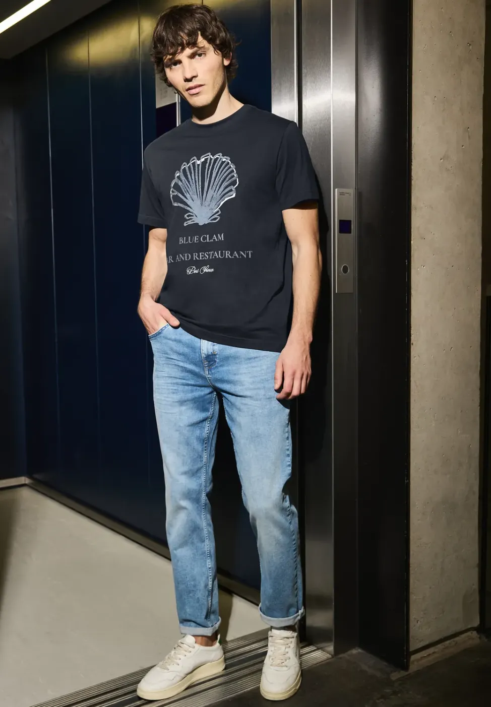 T-Shirt mit Muschel-Print