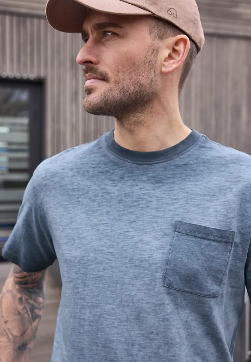 T-Shirt mit Rundhals im Garment Dye Look